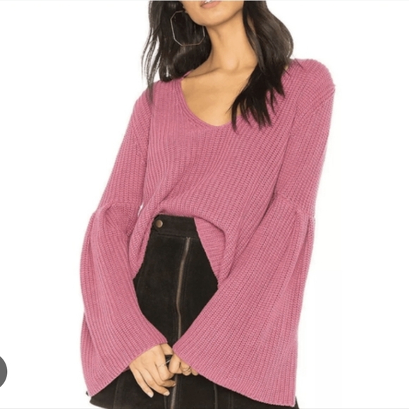 Free People Sweaters - Free People Pink Textured Knit Top Rose Pink Damsel Bell Sleeve V-Neck Boho Sz S